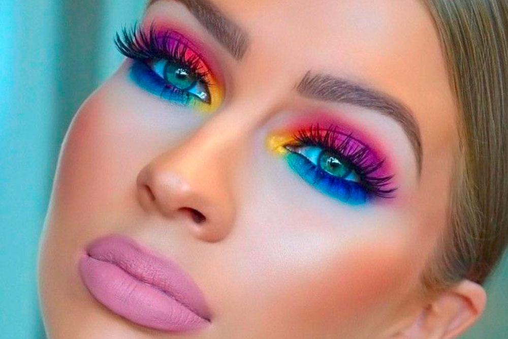 Maquillage-neon-Comment-bien-le-porter-faux-cils-magnétiques